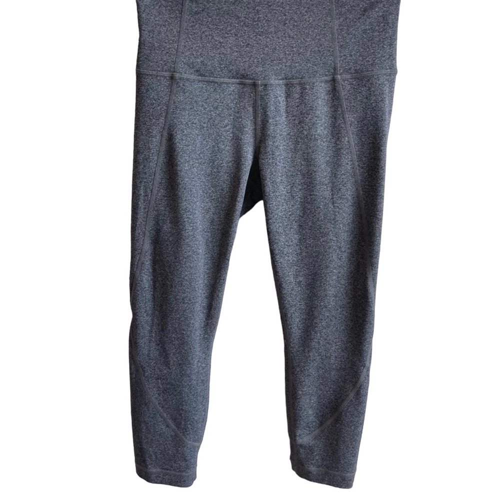 Athleta Salutation Capris S Euc - image 1